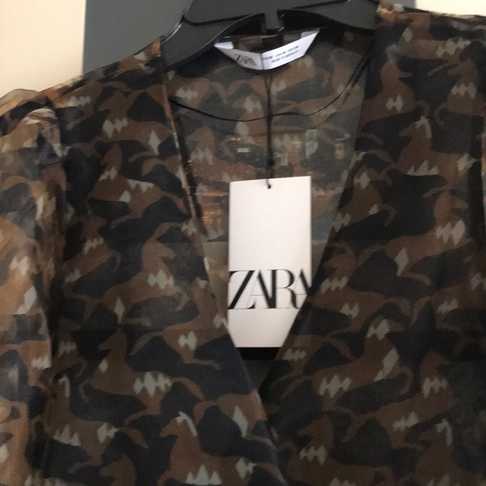Blouse - Picture 2 of 7